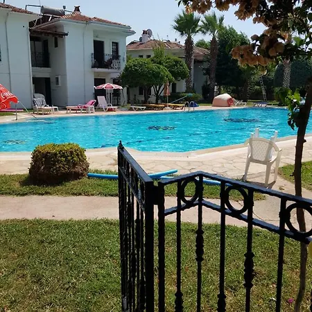 Zakkum Villas *